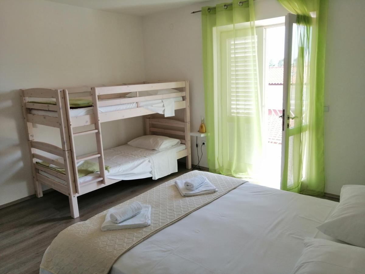 Apartment Roky Хвар Экстерьер фото